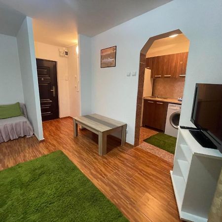 One Room Apartment Ptm Bukarest Exteriör bild